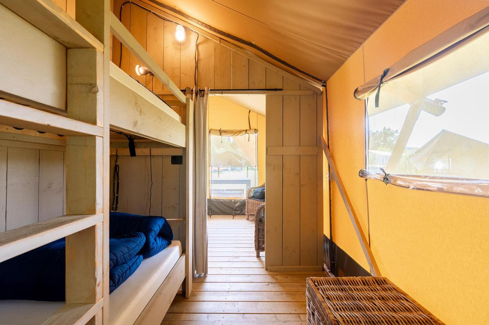 Glamping *